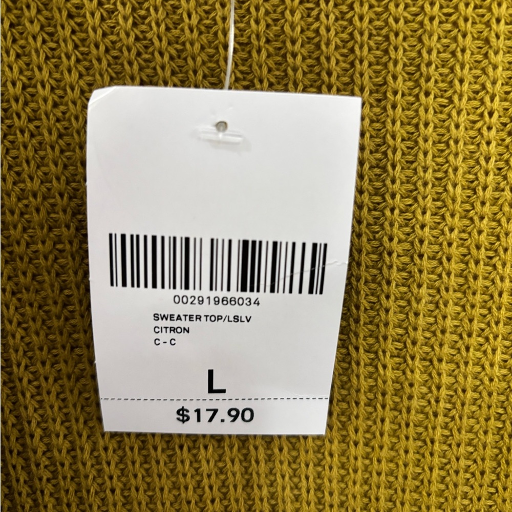 Forever 21 Women's Sweater - Picture 4 of 4